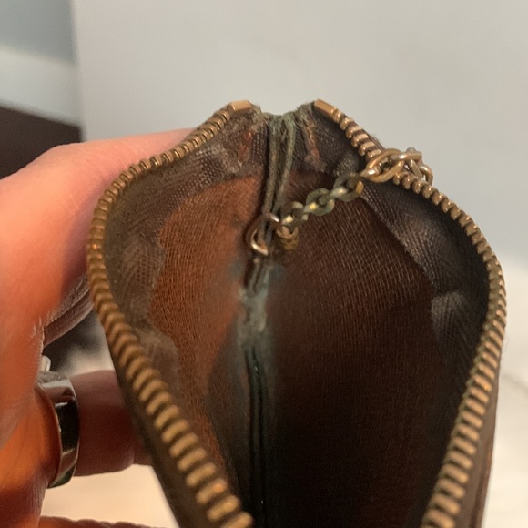 1992 Authentic Louis Vuitton key cles - broken zipper - Picture 7 of 16